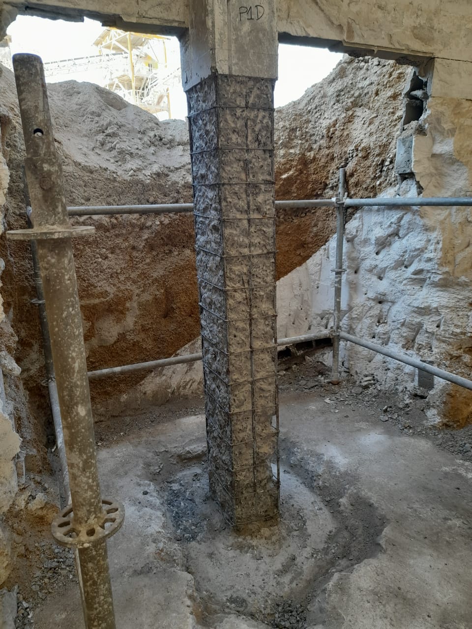 Armadura posicionada em torno de um pilar